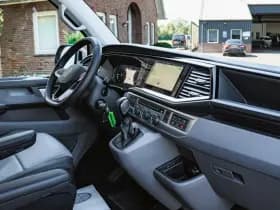 Volkswagen Caravelle thumbnail 88