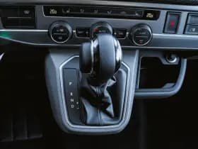 Volkswagen Caravelle thumbnail 98