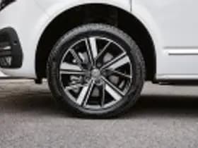 Volkswagen Caravelle thumbnail 41