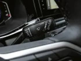 Volkswagen Caravelle thumbnail 61