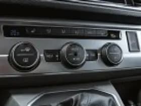 Volkswagen Caravelle thumbnail 65