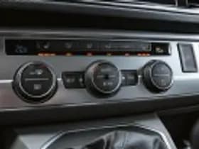 Volkswagen Caravelle thumbnail 66