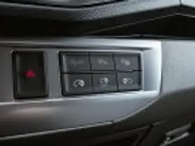 Volkswagen Caravelle thumbnail 67