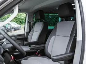 Volkswagen Caravelle thumbnail 10