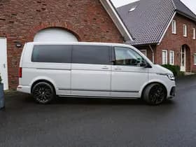 Volkswagen Caravelle thumbnail 4
