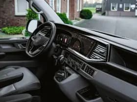 Volkswagen Caravelle thumbnail 90