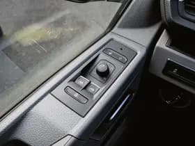 Volkswagen Caravelle thumbnail 119