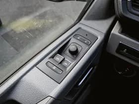 Volkswagen Caravelle thumbnail 26