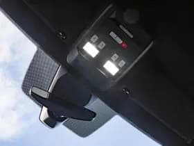 Volkswagen Caravelle thumbnail 30