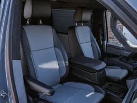 Volkswagen Caravelle thumbnail 12