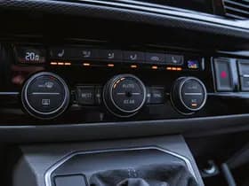 Volkswagen Caravelle thumbnail 115