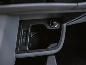 Volkswagen Caravelle thumbnail 118