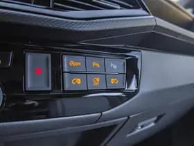 Volkswagen Caravelle thumbnail 28