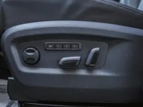 Volkswagen Caravelle thumbnail 35