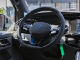 Volkswagen Caravelle thumbnail 65