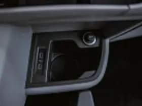 Volkswagen Caravelle thumbnail 80