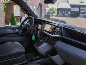 Volkswagen Caravelle thumbnail 100