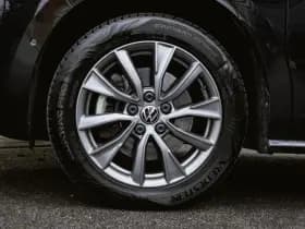 Volkswagen Multivan thumbnail 2