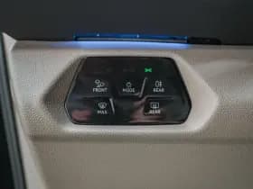 Volkswagen Multivan thumbnail 110