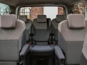 Volkswagen Multivan thumbnail 16