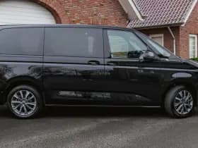 Volkswagen Multivan thumbnail 4