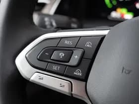 Volkswagen Multivan thumbnail 17