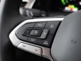 Volkswagen Multivan thumbnail 52