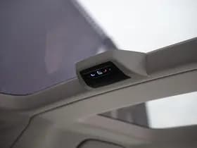 Volkswagen Multivan thumbnail 64