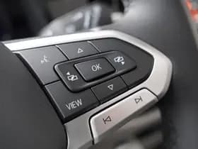 Volkswagen Multivan thumbnail 75