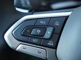 Volkswagen Multivan thumbnail 13