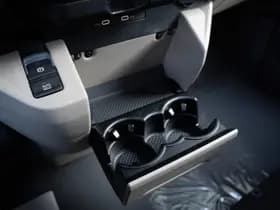 Volkswagen Multivan thumbnail 19