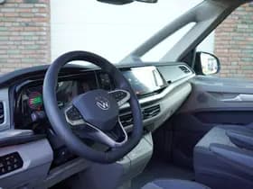 Volkswagen Multivan thumbnail 22