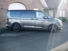 Volkswagen Multivan thumbnail 4