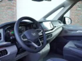 Volkswagen Multivan thumbnail 56