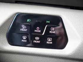 Volkswagen Multivan thumbnail 24