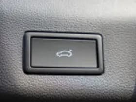 Volkswagen Multivan thumbnail 38