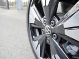 Volkswagen Multivan thumbnail 49