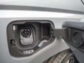 Volkswagen Multivan thumbnail 51