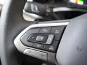 Volkswagen Multivan thumbnail 53