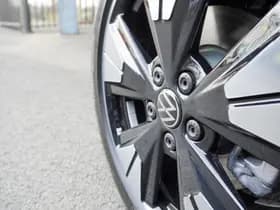 Volkswagen Multivan thumbnail 9