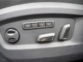 Volkswagen Multivan thumbnail 23