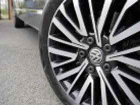 Volkswagen Multivan thumbnail 35