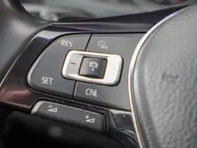 Volkswagen Multivan thumbnail 10