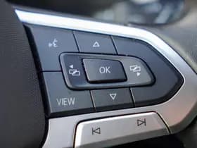 Volkswagen Caravelle thumbnail 11