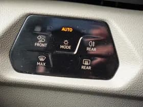 Volkswagen Multivan thumbnail 18