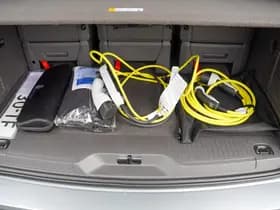 Volkswagen Multivan thumbnail 60