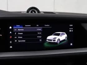 Porsche Cayenne thumbnail 14