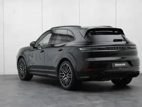 Porsche Cayenne thumbnail 3