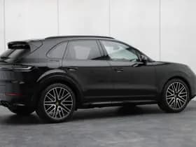 Porsche Cayenne thumbnail 32