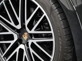 Porsche Cayenne thumbnail 6